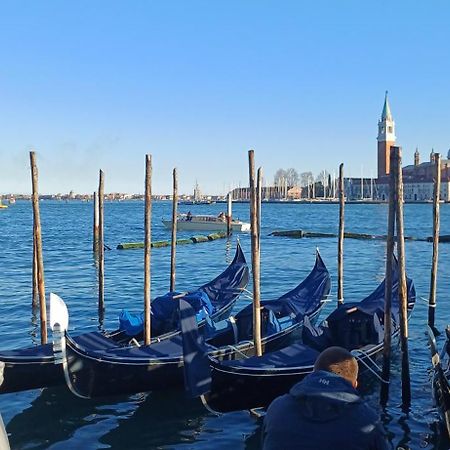 La Bella Venezia - Entire Private Apartment Buitenkant foto